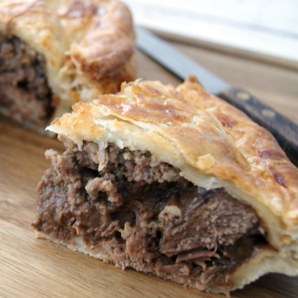 Buy Beef Steak & Haggis Pie (Feeds 4) Online from Aberdeenshire Larder