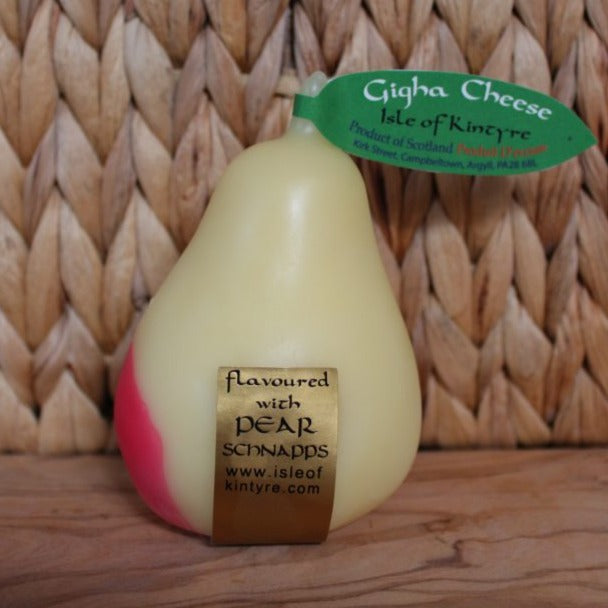 Inverloch Gigha Cheddar & Pear Schnapps Cheese Truckle